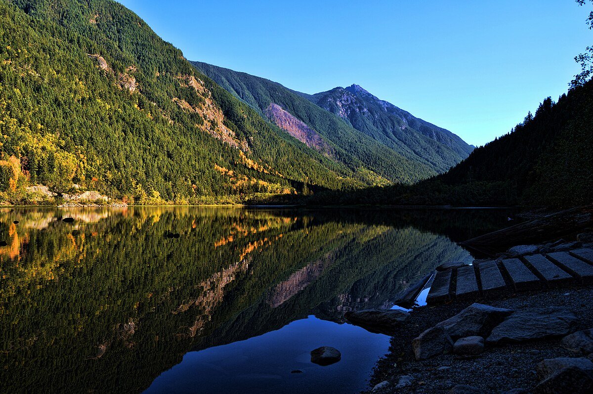 Silver_Lake_Bc_(161623637)